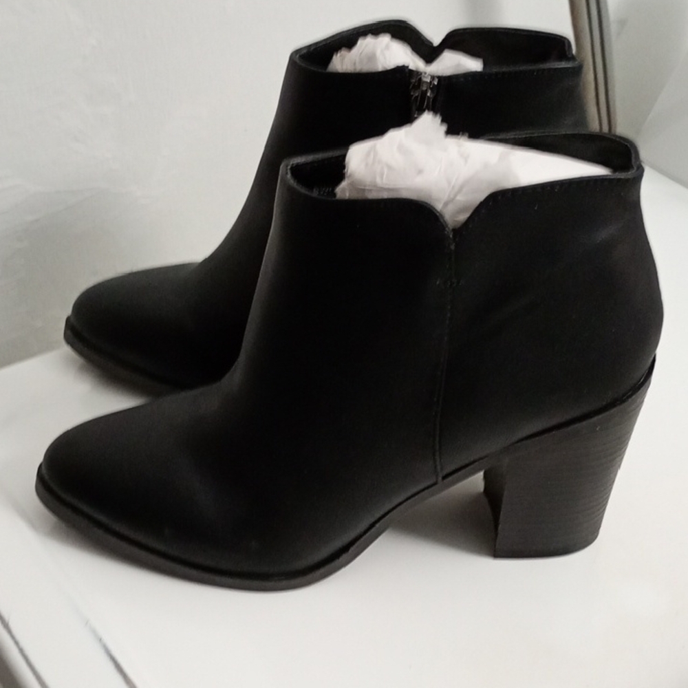 NEW Heeled Ankle Boots Black
